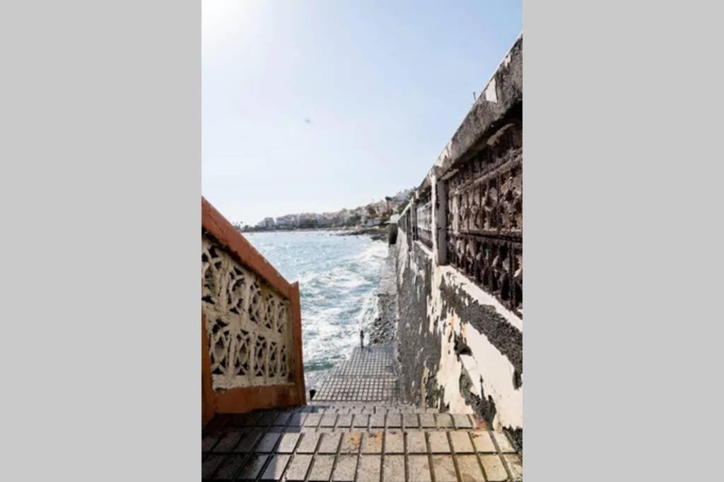 Theatre Box: Ocean Balcony & Stairs To The Sea Apartment Arona  Luaran gambar